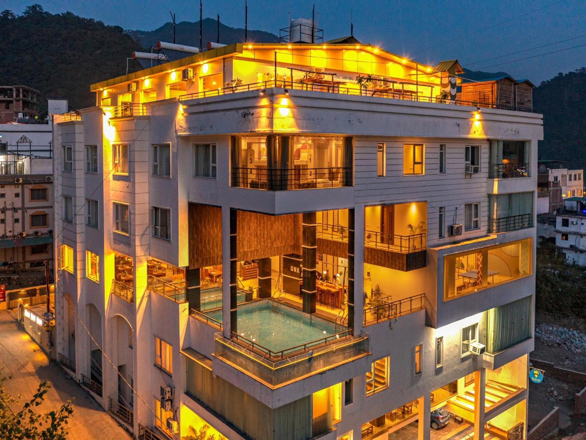 Albergue Moustache Rishikesh Luxuria Exterior foto